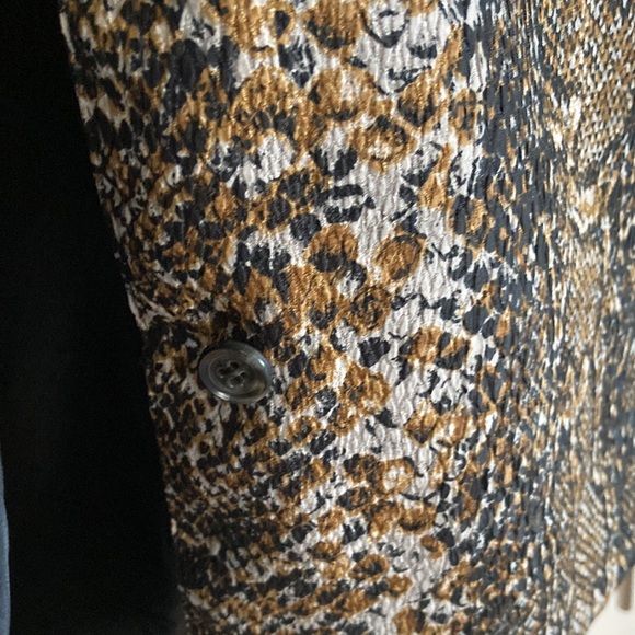 Jones New York Python Print Short Trench Coat Size Small - Picture 14 of 15